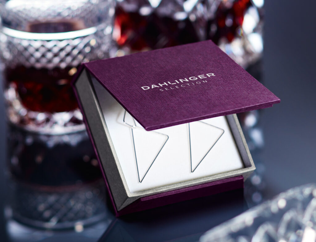 Dahlinger Serie Astria 202 in aubergine