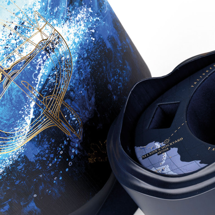 Confezione blu per Talisker Xpedition Oak 43 anni di DIAGEO